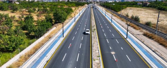 MALATYA’DA TRAFİK GÜVENLİĞİ İÇİN 920 BİN METRE YOL ÇİZGİ ÇALIŞMASI YAPILDI