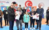 Aileler Arası Badminton Turnuvası Büyük Bir Heyecana Sahne Oldu