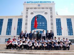 BATTALGAZİ’NİN İZCİ GENÇLERİ 57. ALAY’IN İZİNDE