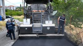 BATTALGAZİ BELEDİYESİ’NDEN MEYDANBAŞI MAHALLESİ’NE SICAK ASFALT HİZMETİ