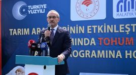 Vali Seddar Yavuz, “14 Mayıs Dünya Çiftçiler Günü” Kapsamında Tohum, Fide ve Ekipman Dağıtım Törenine Katıldı