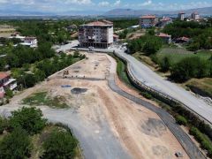 BATTALGAZİ’DE YEŞİL DÖNÜŞÜM: ALACAKAPI MAHALLESİ’NE YENİ PARK
