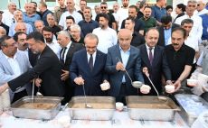 Vali Seddar Yavuz Aşure Etkinliğine Katıldı