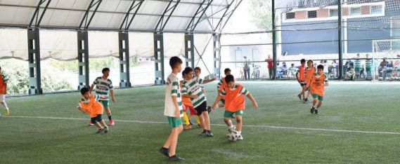 Geleceğin Yıldızları Yeşilyurt Belediyesi Futbol Kursunda Yetişiyor