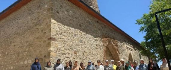 Yeşilyurt Kent Konseyi Kadın Meclisinden Harput’a Tarih Ve Kültür Dolu Gezi!