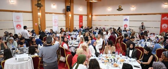 Çocuklara Verilebilecek En Güzel Hediye Aile