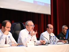 Vali Seddar Yavuz Başkanlığında Yeşilyurt Kırsal Mahalle Muhtarlar Toplantısı Gerçekleştirildi