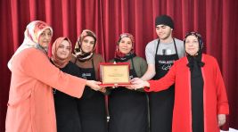 Maharetli Eller, En Güzel Analı-Kızlı Yemeğini Yapmak İçin Yarıştı