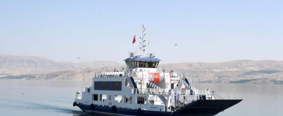 MALATYA BÜYÜKŞEHİR BELEDİYESİNDEN ANLAMLI ETKİNLİK ÇOCUKLAR FERİBOT GEZİSİ İLE GÜZEL BİR GÜN GEÇİRDİ