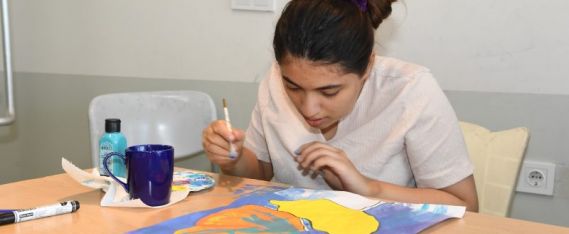Otizmli Çocuklar Büyükşehir Sanat Merkezi’ndeki Kurslarda Yeteneklerini Sergiliyor.