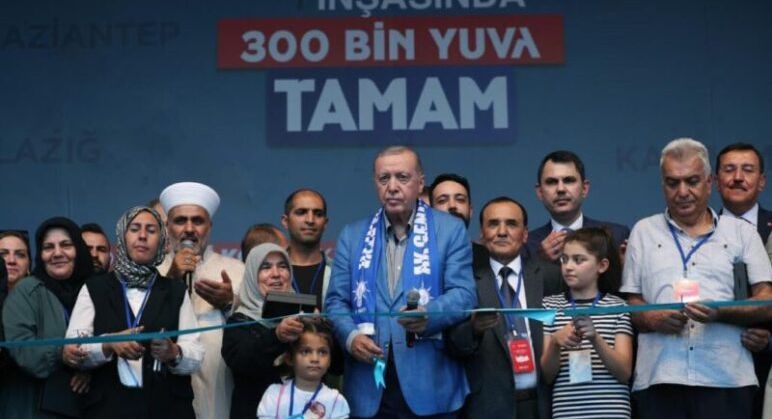 Cumhurbaşkanı Erdoğan: “Yılmadan, Yorulmadan Malatya’yı Yeniden Ayağa Kaldırıyoruz”