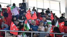 Kulaçlar Gazze İçin Atıldı! Sporculardan Duygusal Destek