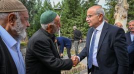 BAŞKAN ER, VEFA KONAĞINDA  YAŞLILARLA BİR ARAYA GELDİ