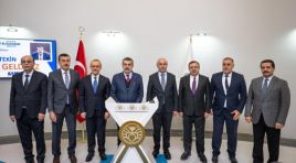 MİLLİ EĞİTİM BAKANI YUSUF TEKİN BÜYÜKŞEHİR BELEDİYE BAŞKANI SAMİ ER’İ MAKAMINDA ZİYARET ETTİ