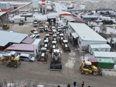 Yeşilyurt’ta Karla Mücadele Aralıksız Sürüyor!