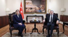 AK Parti Malatya Milletvekili İnanç Siraç Kara Ölmeztoprak, Diyanet İşleri Başkanı Prof. Dr. Safi Arpaguş’u ziyaret etti