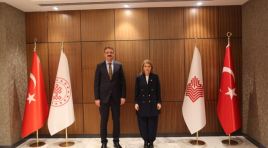 MALATYA’DA TARİHİ CAMİLER KURBAN BAYRAMI’NA HAZIRLANIYOR ÖLMEZTOPRAK, VAKIFLAR GENEL MÜDÜRÜ İLE MALATYA’DAKİ CAMİLERİ VE TARİHİ ESERLERİ GÖRÜŞTÜ