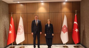 MALATYA’DA TARİHİ CAMİLER KURBAN BAYRAMI’NA HAZIRLANIYOR ÖLMEZTOPRAK, VAKIFLAR GENEL MÜDÜRÜ İLE MALATYA’DAKİ CAMİLERİ VE TARİHİ ESERLERİ GÖRÜŞTÜ