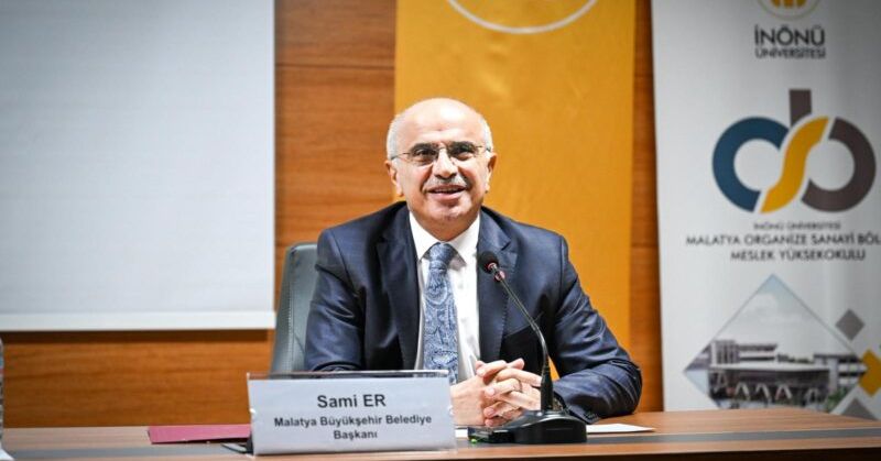 Büyükşehir Belediye Başkanı Sami Er:“Temel Hedefimiz Depremin Yaralarını Sarmak”
