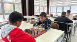 GENÇLER KERNEK KÜLİYESİ’NDE KIYASIYA YARIŞTI