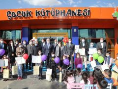 Gaziantep’te kitap okuyanlar ödüllendirildi