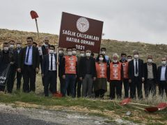 Mardin’de sağlık çalışanları adına ‘hatıra ormanı’ oluşturuldu