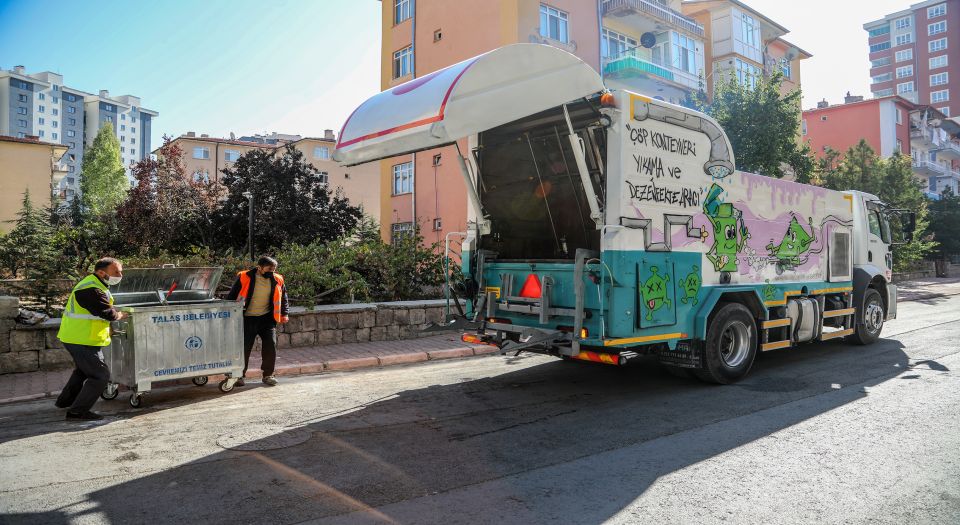 Kayseri Talas’ın sokaklarında hijyen hakim