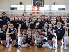 Denizli Pamukkale Belediyespor Kadın Voleybol Takımı hedef büyüttü