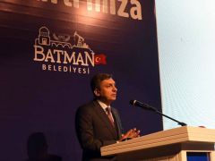 Batman’da Vali Şahin, ‘değişime atılan kararlı imza’yı anlattı