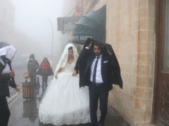 Mardin’de düğün fotoğrafı çekimlerine sis engeli!