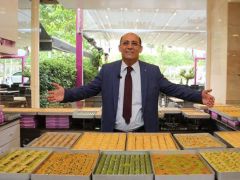 Fıstıklı baklava yerine bezelyeli baklava yemeyin!