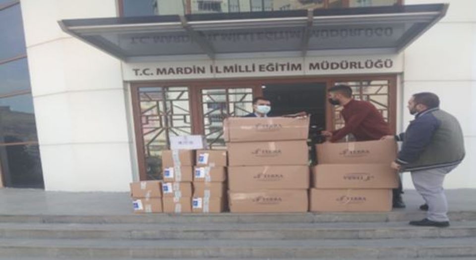 Mardin’de eczacılardan 62 köy okuluna hijyen seti