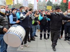 İzmit Belediyesi’nde sözleşme sevinci